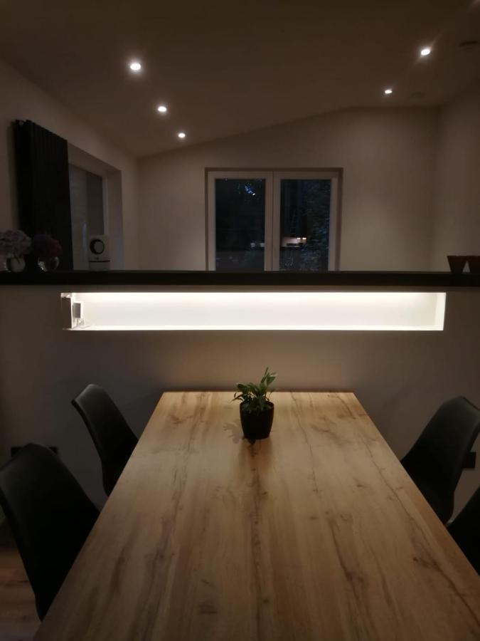 Hogenberg Heiken Lichtaart Kasterlee Met Eigen Laadpaal Exterior foto